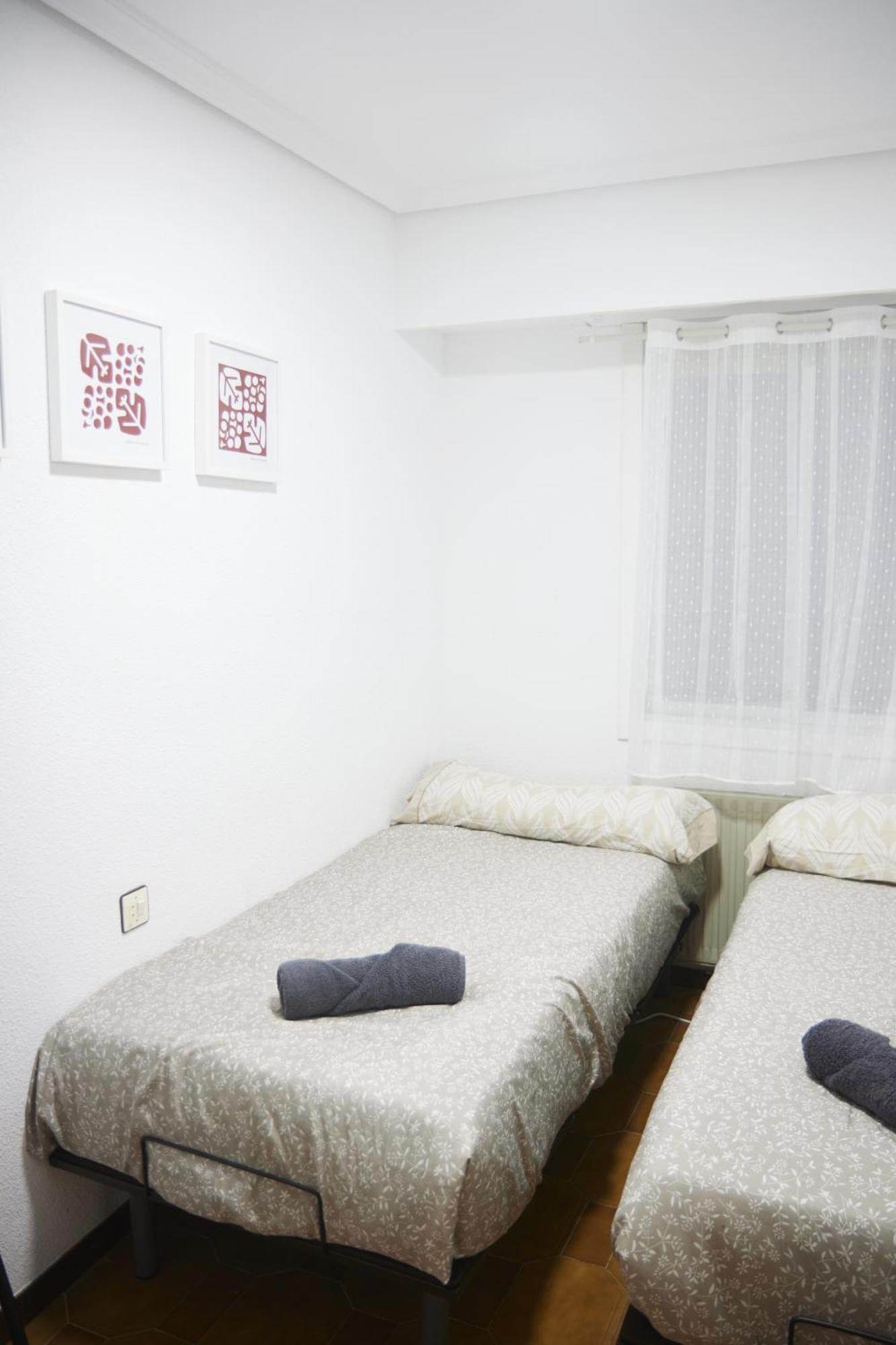 Apartamento Breton De Los Herreros 洛格罗尼奥 外观 照片
