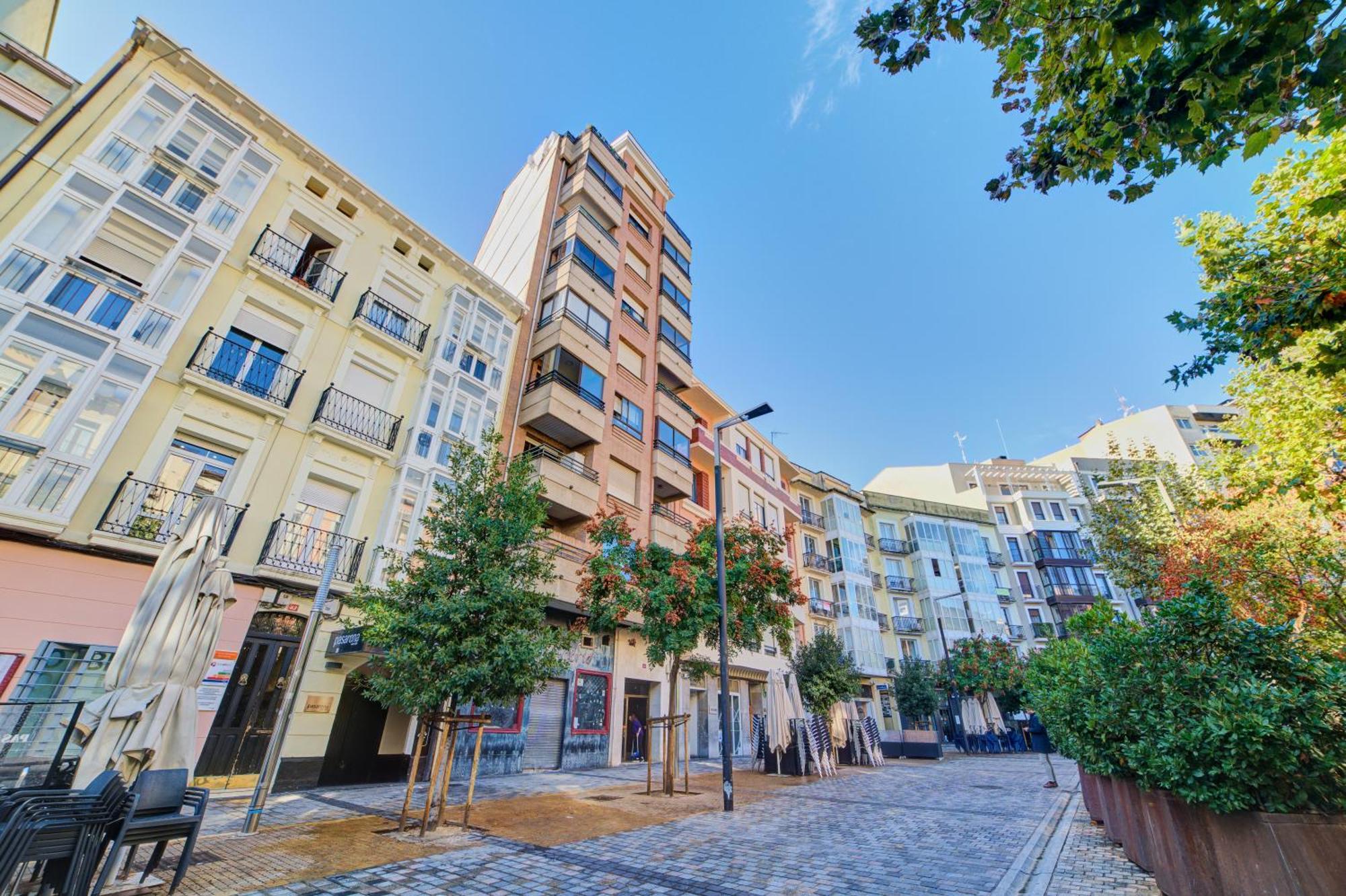 Apartamento Breton De Los Herreros 洛格罗尼奥 外观 照片